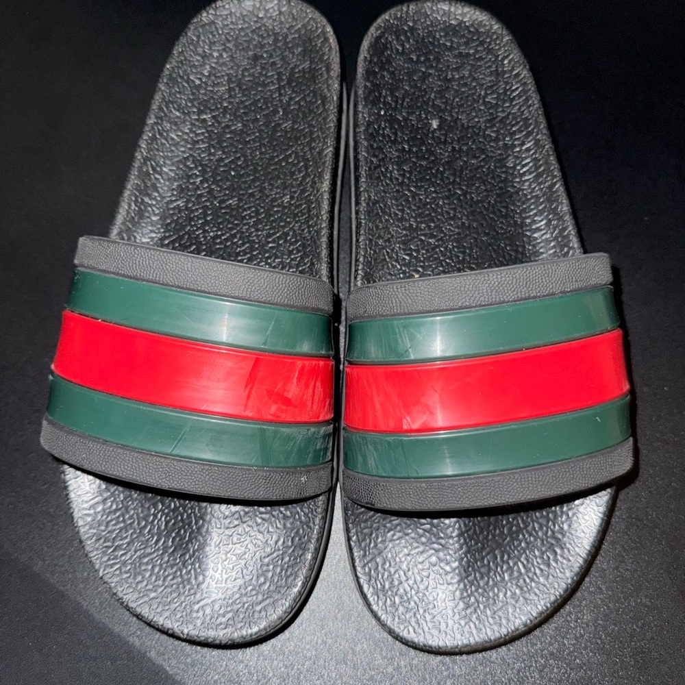 Men Gucci Black and Red Slide Sandals